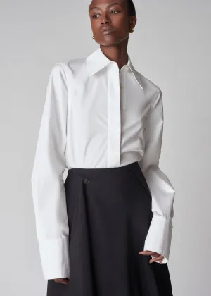 Fitted Button Down Shirt in Crisp Poplin - White