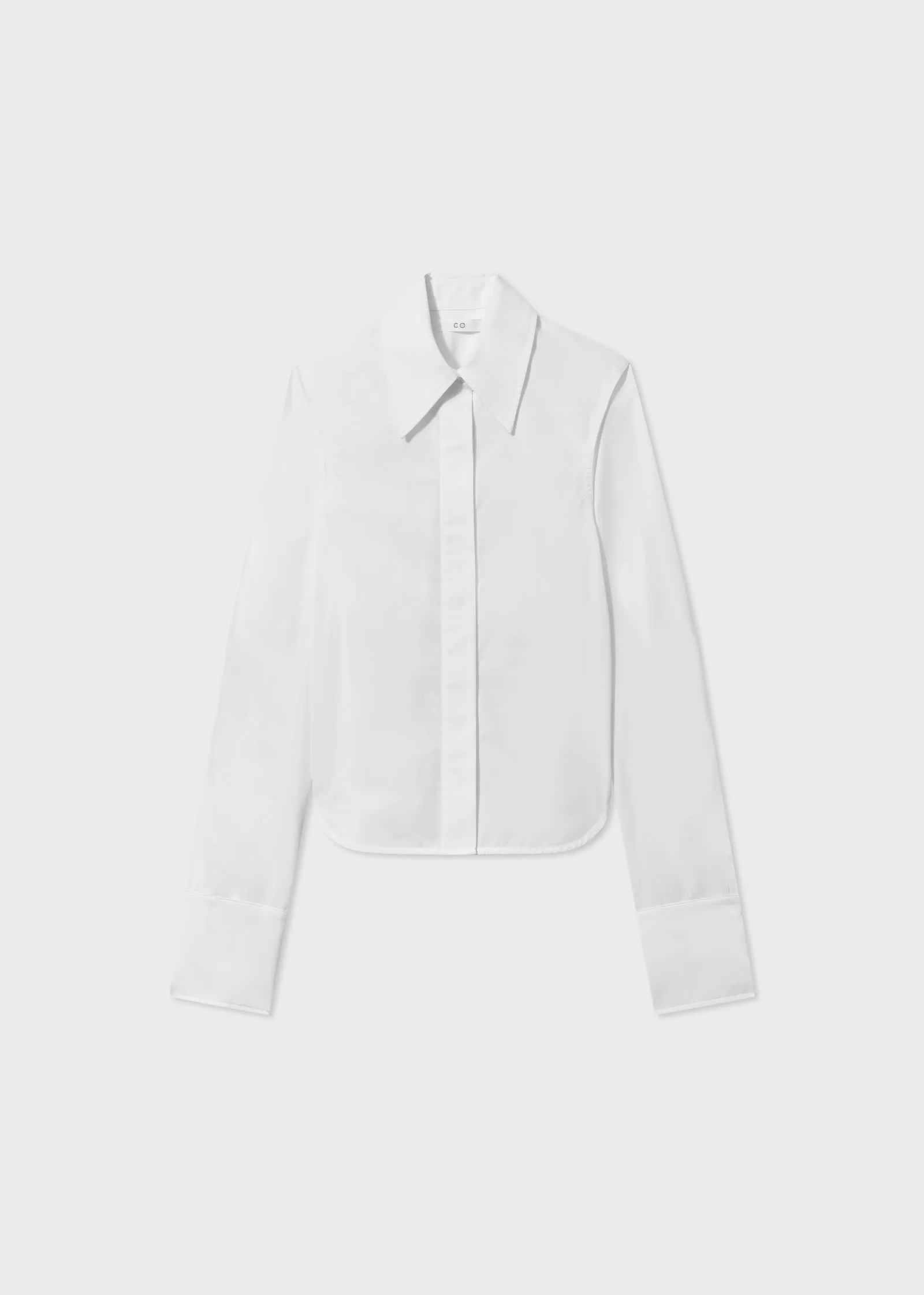 Fitted Button Down Shirt in Crisp Poplin - White